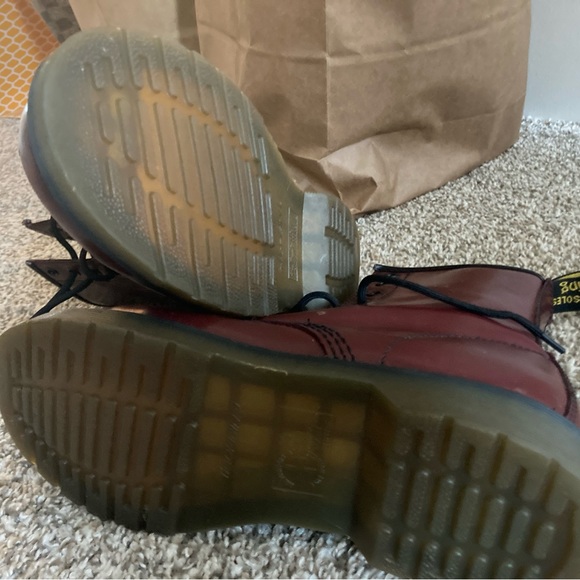 Doc martens cherry boots - Picture 7 of 14